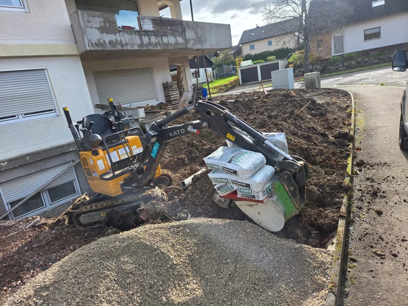 Baggerarbeiten – Referenzbild 5 von Hausmeisterservice Fischer in Unterkirnach